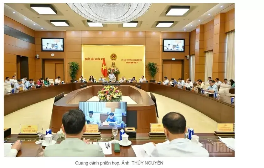 KHAI MẠC PHIÊN HỌP THỨ 3 CỦA ỦY BAN THƯỜNG VỤ QUỐC HỘI