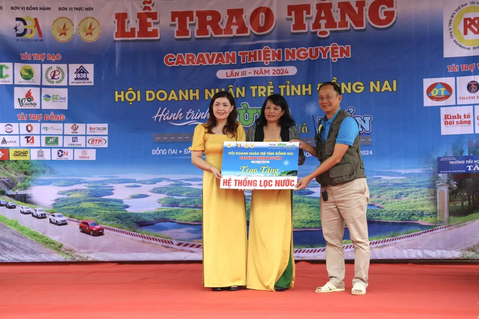 caravan-thien-nguyen-6
