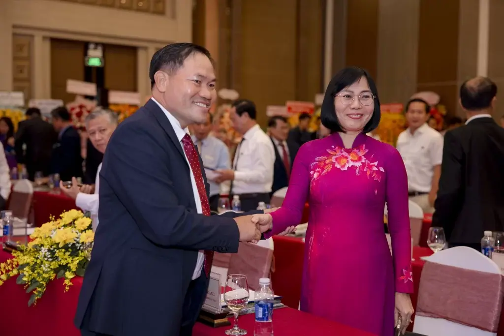 gioi-thieu-1